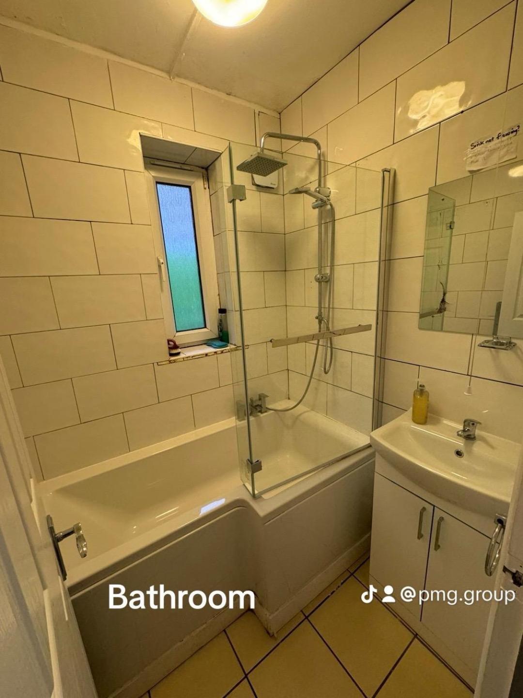 לונדון Holiday Villa מראה חיצוני תמונה