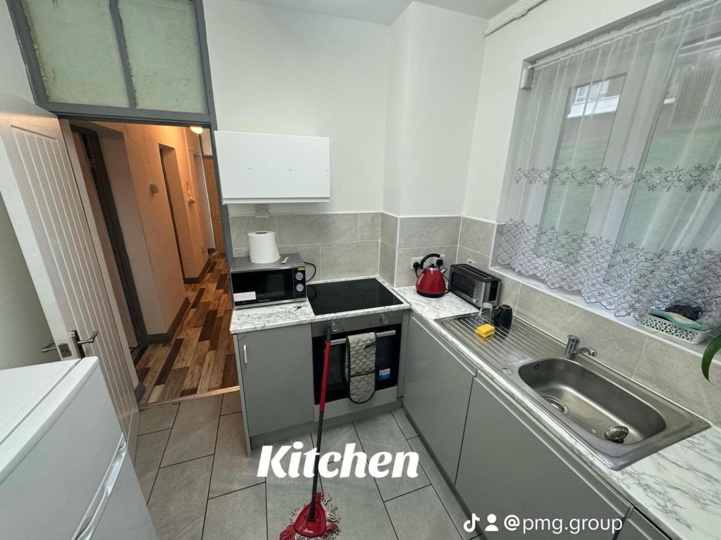 לונדון Holiday Villa מראה חיצוני תמונה